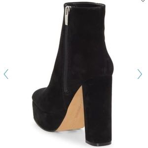 Vince Camuto Leslieon Square Toe 